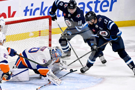Islanders Jets Hockey