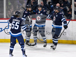 Islanders Jets Hockey