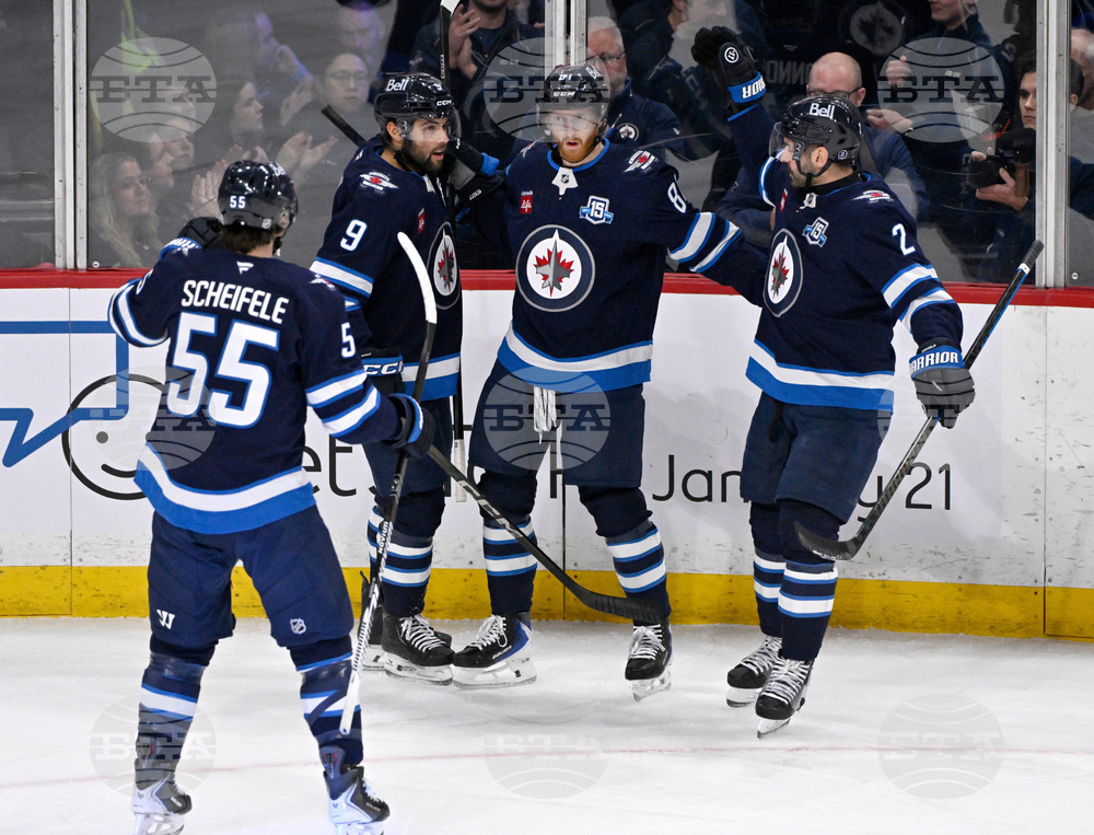 Islanders Jets Hockey