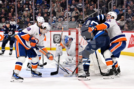 Islanders Jets Hockey
