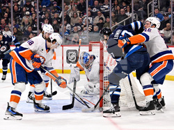 Islanders Jets Hockey