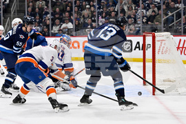 Islanders Jets Hockey
