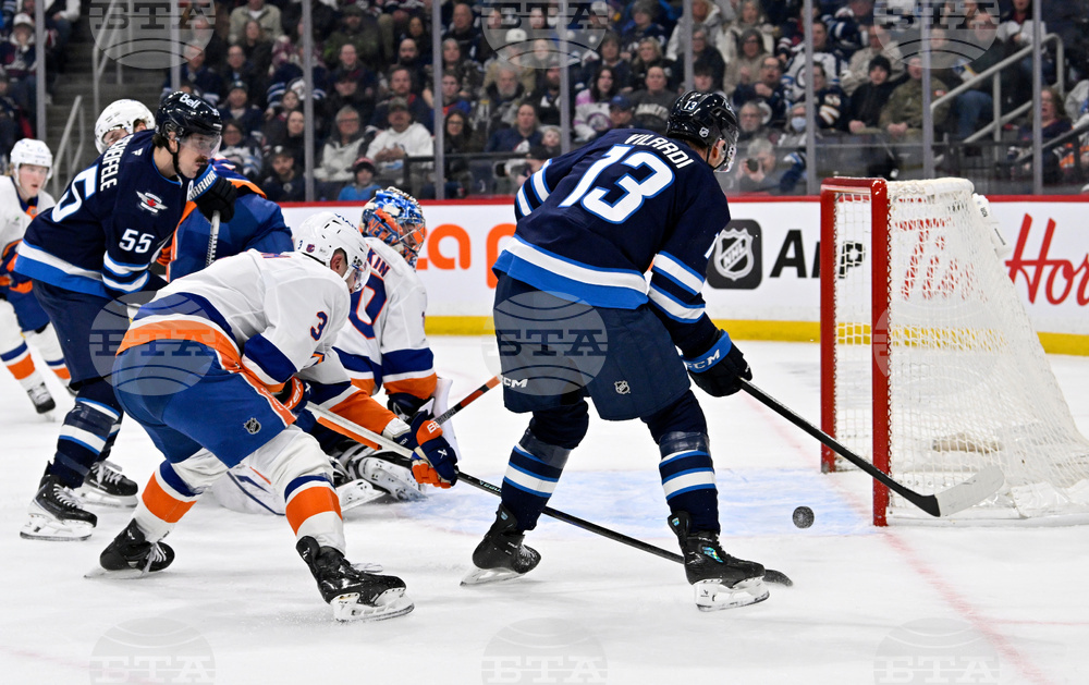 Islanders Jets Hockey