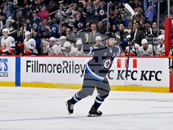 Islanders Jets Hockey