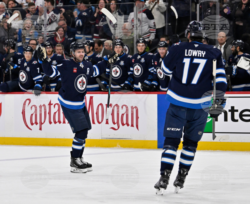 Islanders Jets Hockey