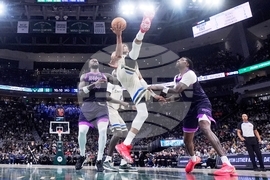 Timberwolves Bucks Basketball