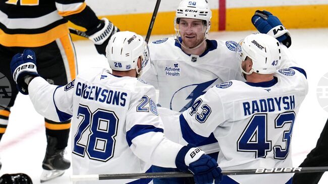 Тампа Бей оглави класирането в Атлантическата дивизия на НХЛ след 11-ата си поредна победа