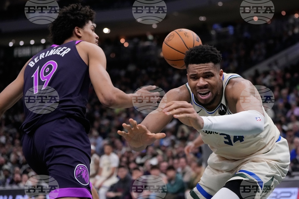 Timberwolves Bucks Basketball