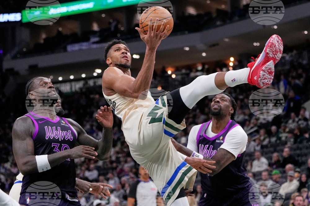 Timberwolves Bucks Basketball