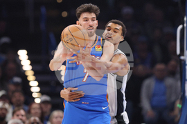 Spurs Thunder Basketball