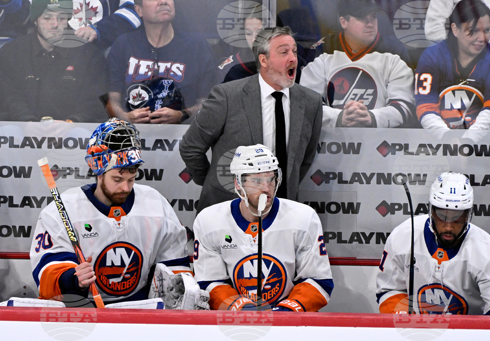 Islanders Jets Hockey