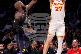 Hawks Lakers Basketball