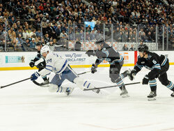 Maple Leafs Mammoth Hockey
