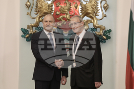 Румен Радев - държавни отличия - български учени