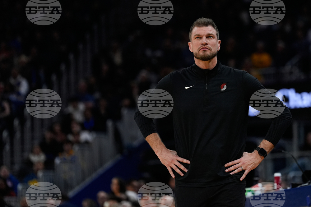 Trail Blazers Warriors Basketball