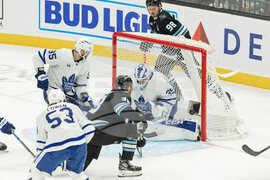 Maple Leafs Mammoth Hockey