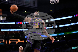 Hawks Lakers Basketball