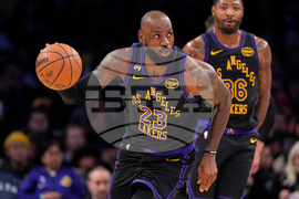 Hawks Lakers Basketball