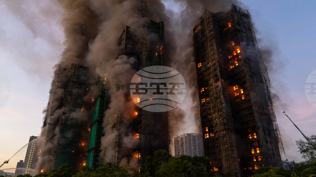 Властите в Хонконг представиха план за настаняване на хилядите хора, останали без дом след огромен пожар, при който загинаха 168 души