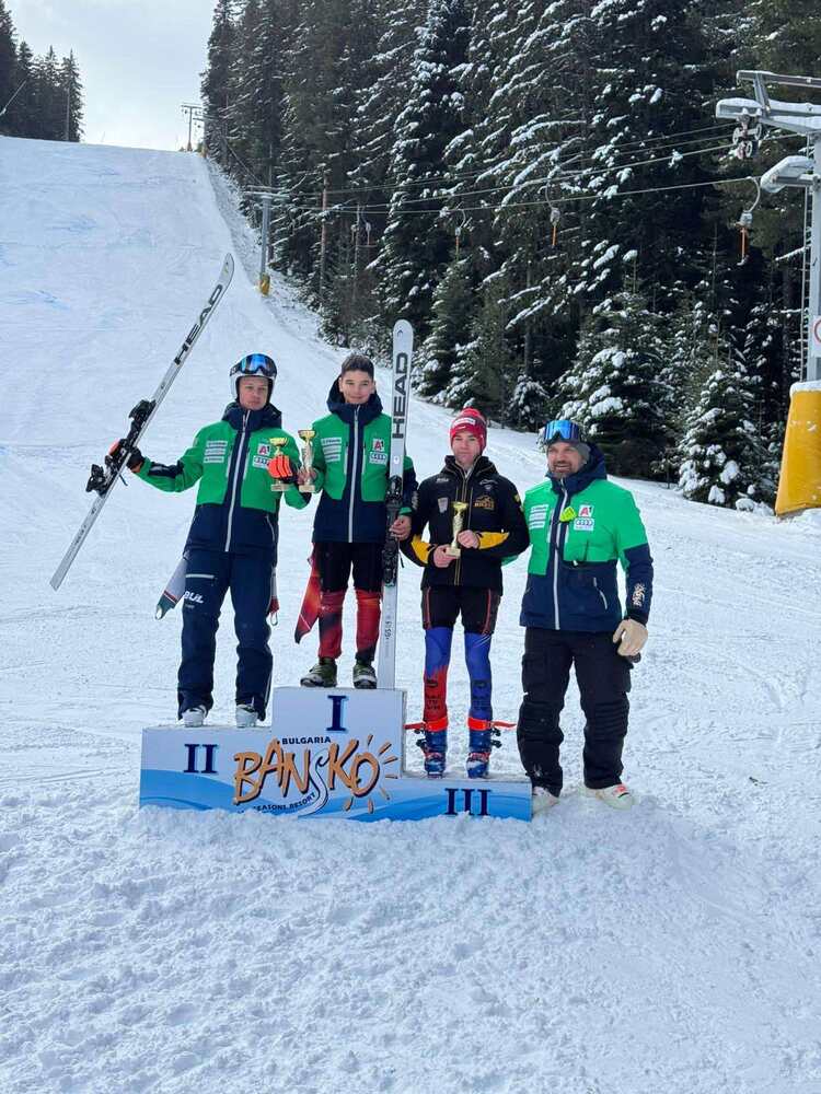 Бъдещите звезди на ските премериха сили за традиционната купа „Капи“ в Банско