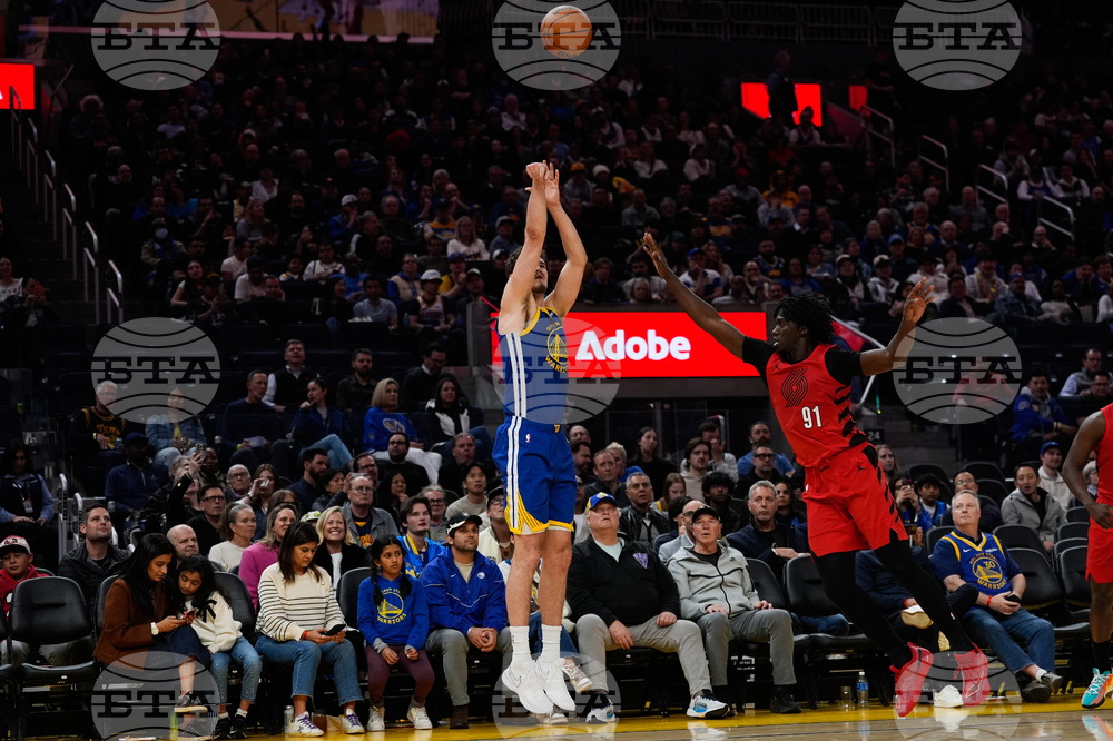 Trail Blazers Warriors Basketball