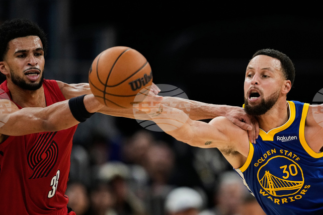 APTOPIX Trail Blazers Warriors Basketball