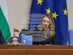 Парламент - нова пленарна сесия