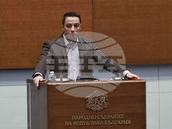 Парламент - нова пленарна сесия