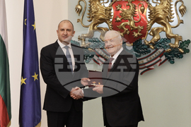 Румен Радев - държавни отличия - български учени