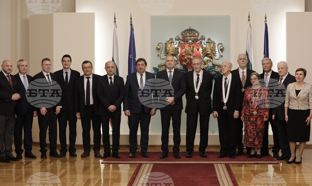 Румен Радев - държавни отличия - български учени