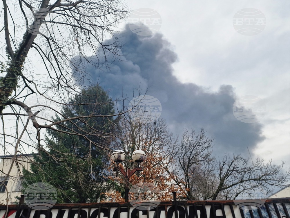 Троян - пожар - склад за текстилни материали