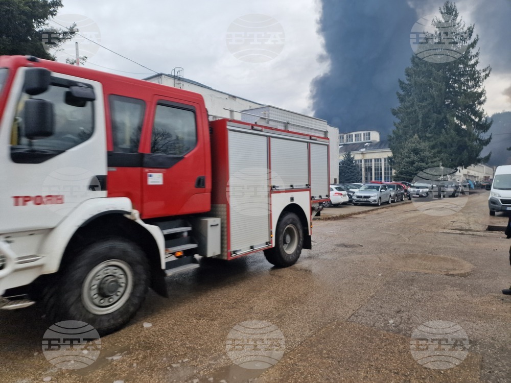 Жена е пострадала при пожар в Перник през изминалото денонощие