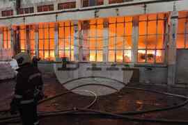 Троян - пожар - склад за текстилни материали