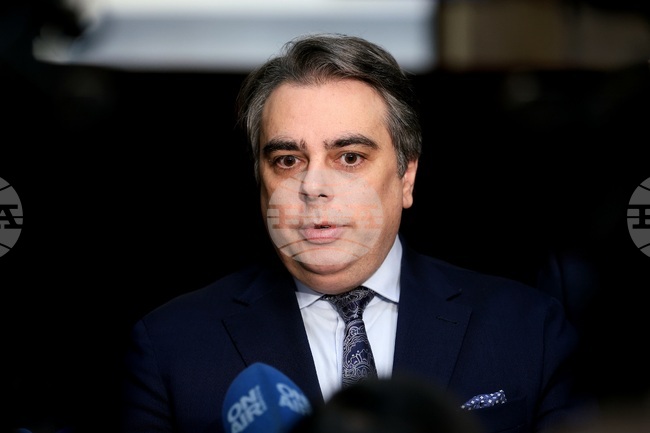 Това е причината защо правителството е вредно, казаха от ПП-ДБ, след като бе отхвърлено предложението за отпадане на охраната на депутатите от НСО