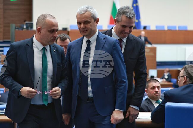 Vazrazhdane Leader Calls on Citizens to Join Wednesday Protest over Suspected Election Fraud by GERB, MRF