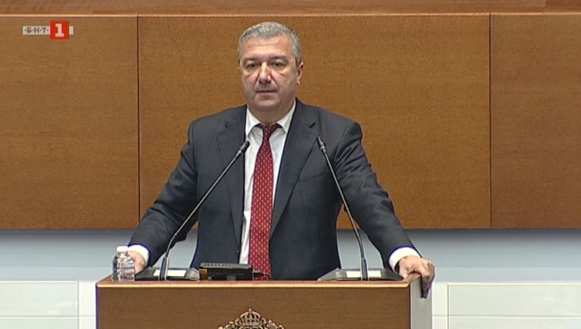 БСП даде своя принос за стабилността на държавата и за спокойствието на българските граждани, каза Драгомир Стойнев