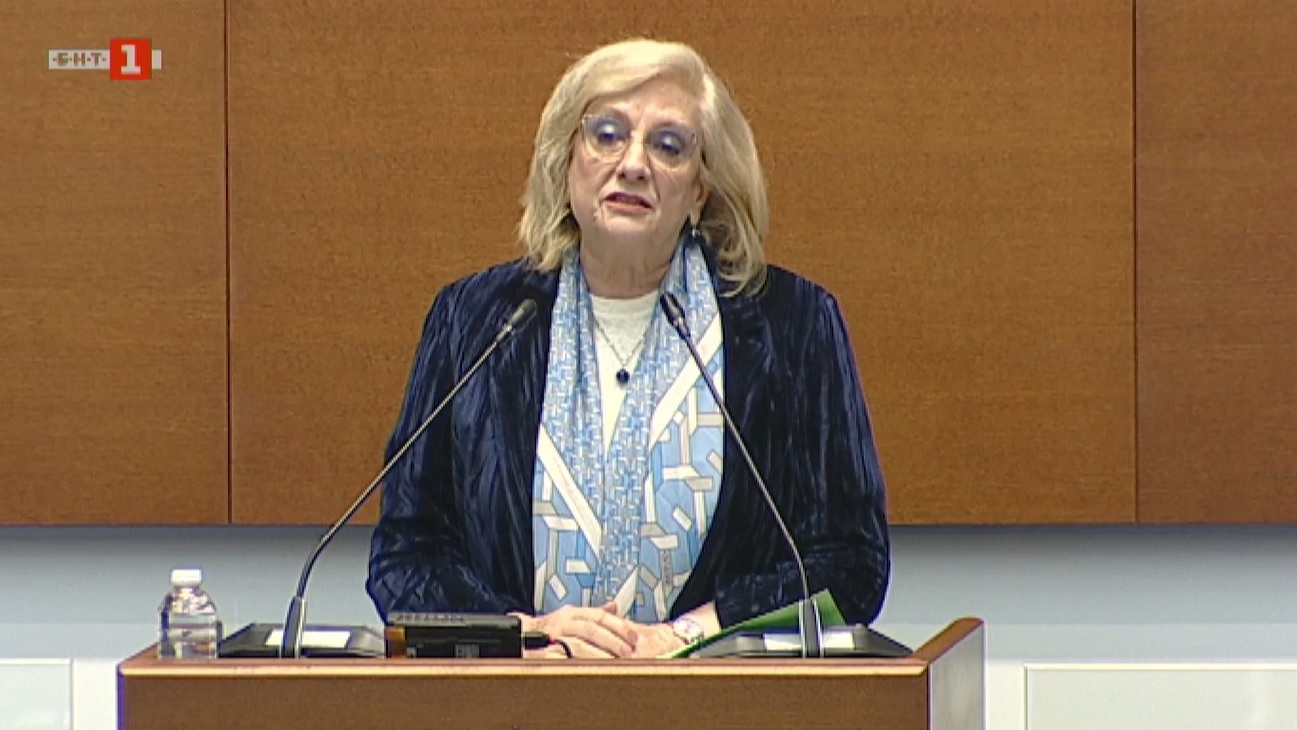 Нека довършим работата си с разум и уважение към хората, които са ни изпратили тук, каза от парламентарната трибуна Искра Михайлова от „ДПС – Ново начало“