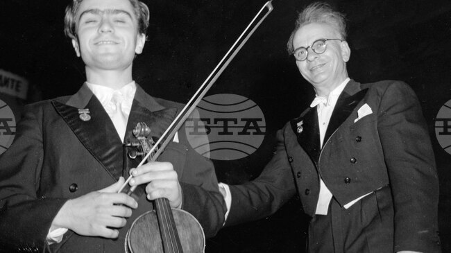 Цигуларят Васко Абаджиев (1926-1978): Нещо по-сериозно от вундеркинд, гениално дете, роден голям артист, духът на цигулката