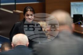 Парламент - нова пленарна сесия