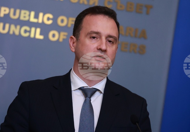 Bulgarian Companies Have Not Spent Single Euro Cent on Purchase of Private Plots of Land at Kozloduy NPP Site, Energy Minister Says