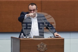 Парламент - нова пленарна сесия