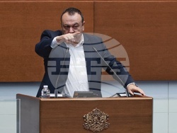 Парламент - нова пленарна сесия