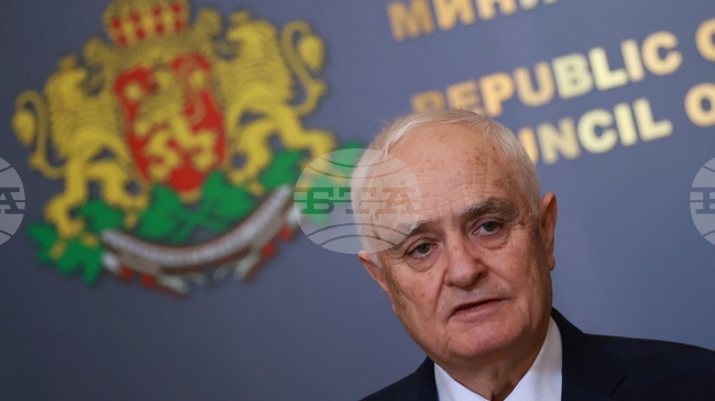 Правителството в оставка одобри сключването на договор между България, Белгия и Нидерландия за придобиване на седем кораба - минни ловци