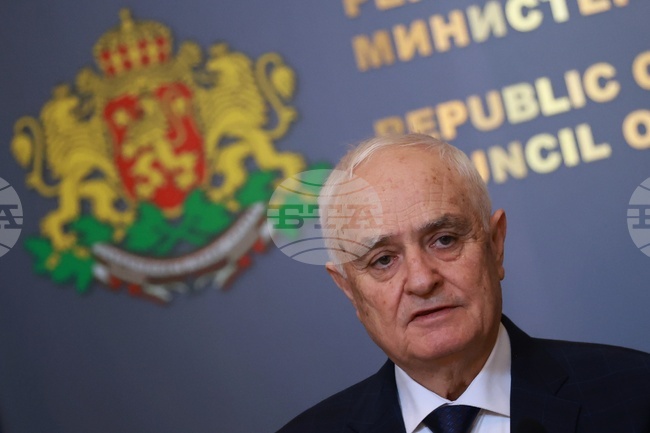 Правителството в оставка одобри сключването на договор между България, Белгия и Нидерландия за придобиване на седем кораба - минни ловци