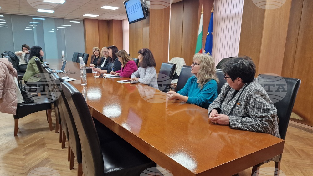 Шумен - пресконференция - проект „Иновативни здравно-социални услуги в Община Шумен“