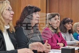 Шумен - пресконференция - проект „Иновативни здравно-социални услуги в Община Шумен“