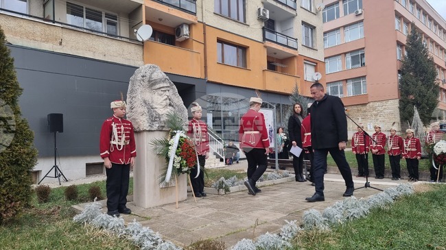 Радомир отбеляза 148 години от Освобождението си с тържествена церемония и историческа изложба