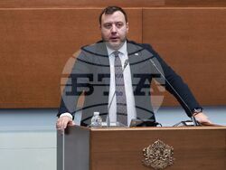 Парламент - нова пленарна сесия