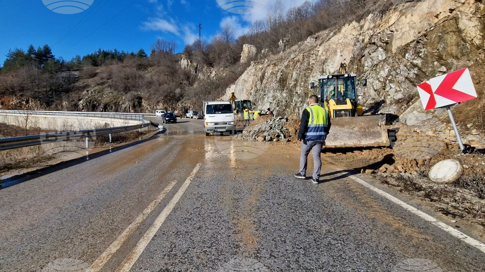 Рудозем - авария - водопровод