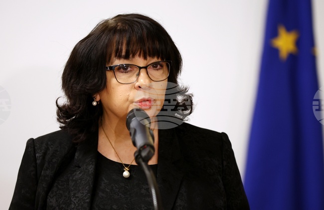 Outgoing Finance Minister Says Euro Adoption Process in Bulgaria Is Smooth and Lawful